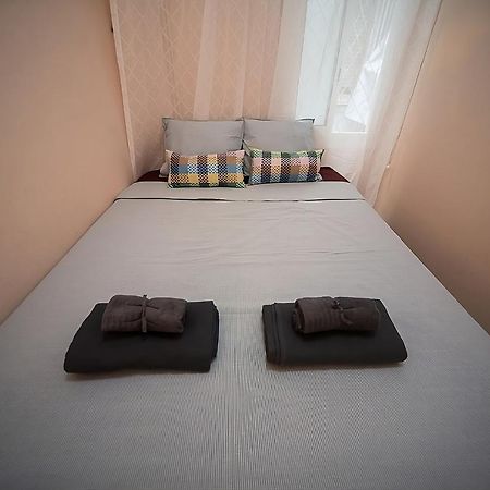 Traditional Rooms In Eixample Barcelona Exteriör bild