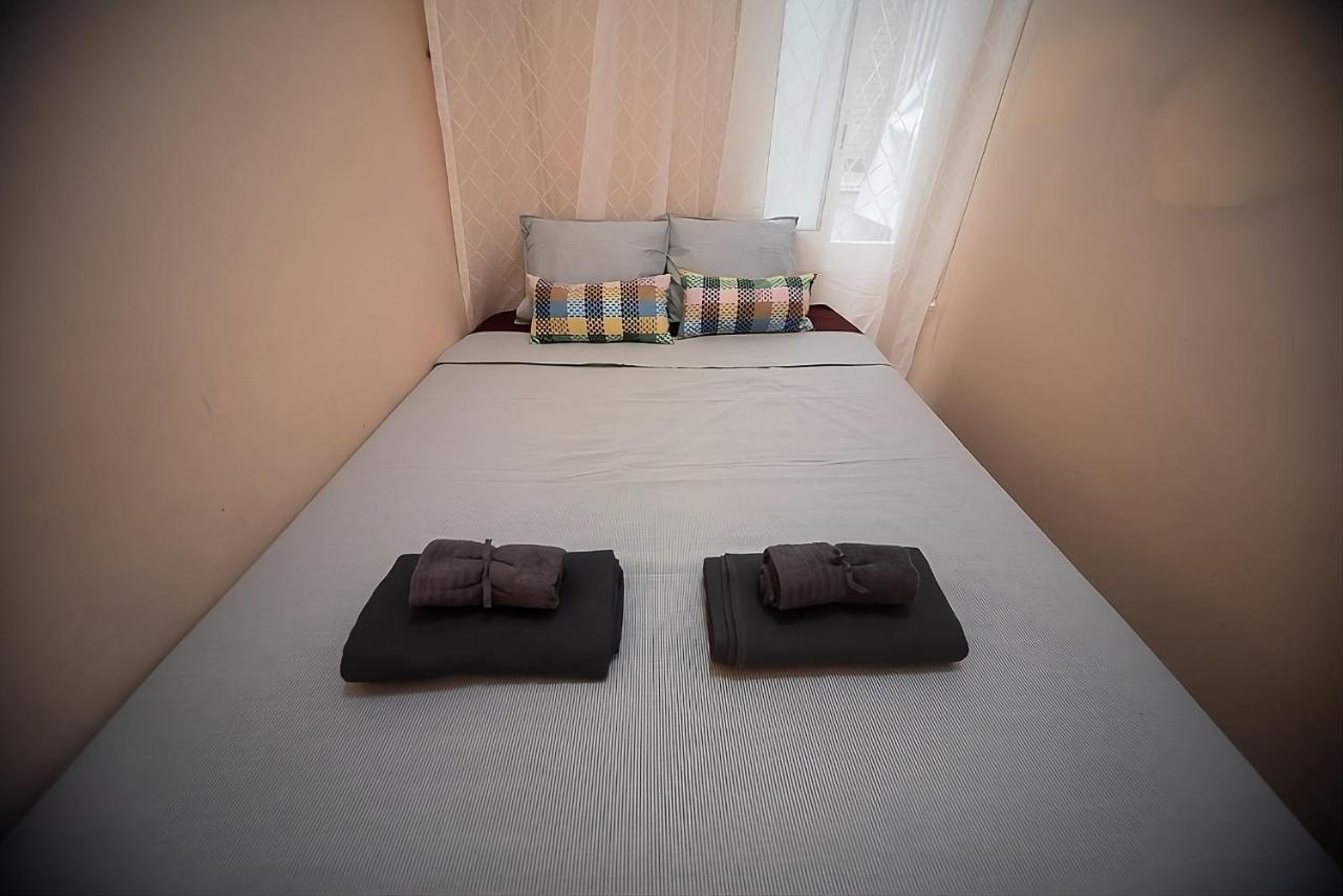 Traditional Rooms In Eixample Barcelona Exteriör bild