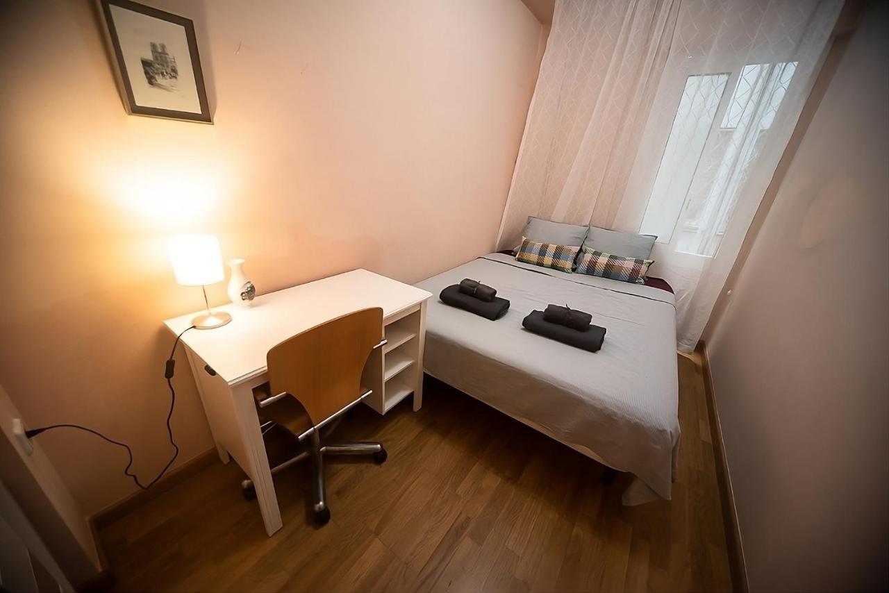 Traditional Rooms In Eixample Barcelona Exteriör bild