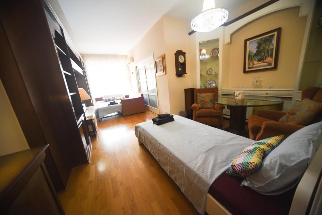 Traditional Rooms In Eixample Barcelona Exteriör bild